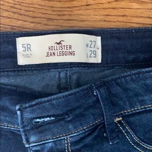 hollister dark wash jeans